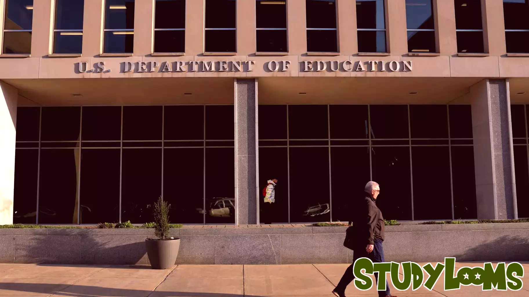 Implications of Shutting Down the Department of Education on Student Loans